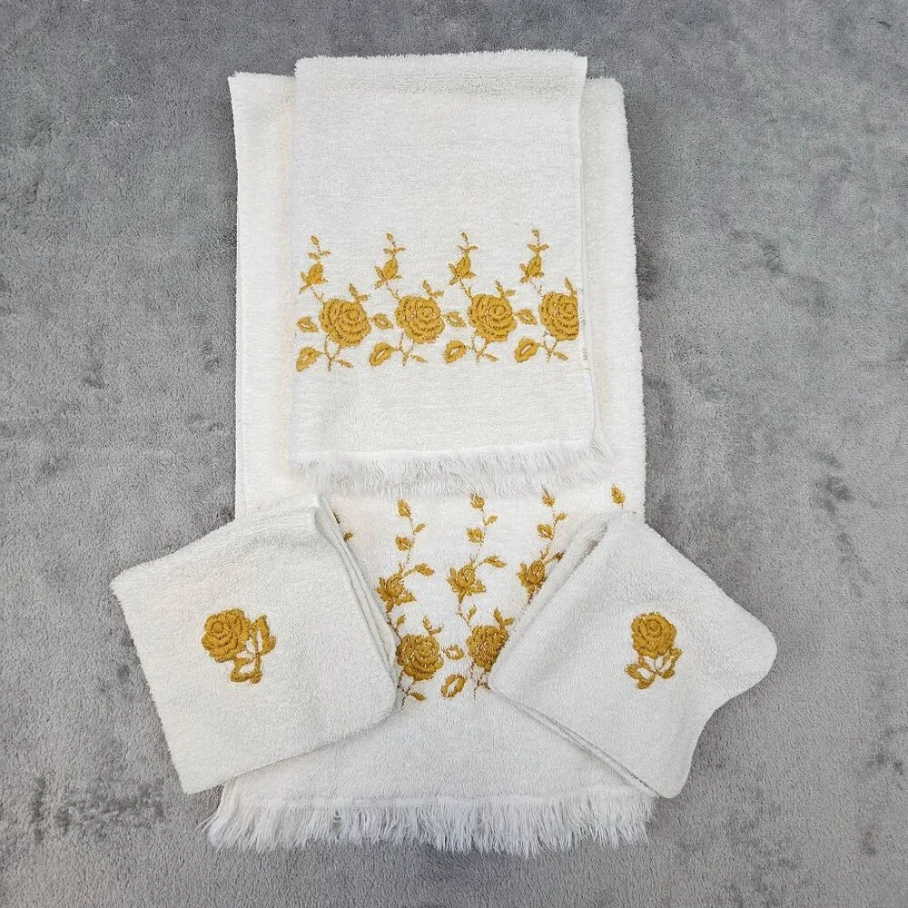 Vintage Dundee Rose‎ Gold Embroidered Towel Set 1 Bath 1 Hand 2 Washcloths USA